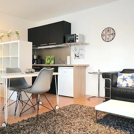 Kajuete Am Borbyer Kurpark Von *
